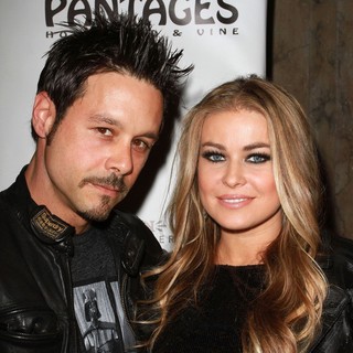 Rob Patterson, Carmen Electra in Broadway Sensation Rock of Ages Celebrates Its Los Angeles Homecoming