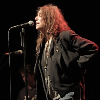 Patti Smith Performs Live - patti-smith-performs-live-12
