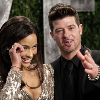 Paula Patton in 2013 Vanity Fair Oscar Party - Arrivals - patton-thicke-2013-vanity-fair-oscar-party-03