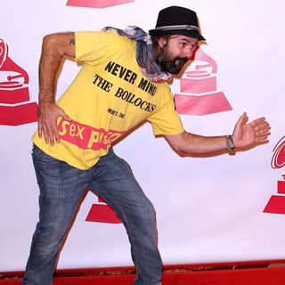 Pau Dones, Jarabe de Palo in 2011 Latin Recording Academy Person of The Year Tribute to Shakira