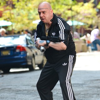 Paul Giamatti in On The Set of The Amazing Spider-Man 2 - paul-giamatti-on-set-the-amazing-spider-man-2-07