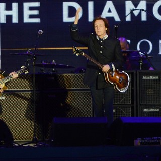 Paul McCartney in The Diamond Jubilee Concert