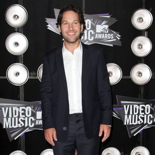 Paul Rudd in 2011 MTV Video Music Awards - Arrivals - paul-rudd-2011-mtv-vmas-02