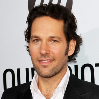 Paul Rudd in Our Idiot Brother - Los Angeles Premiere - paul-rudd-premiere-our-idiot-brother-01