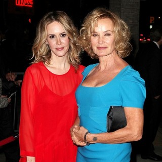 Sarah Paulson, Jessica Lange in Premiere of FX's American Horror Story