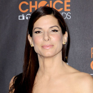 Sandra Bullock in People's Choice Awards 2010