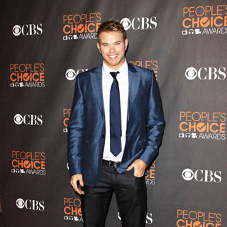 Kellan Lutz in People's Choice Awards 2010