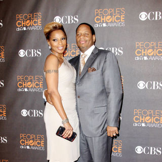 Mary J. Blige, Kendu Isaacs in People's Choice Awards 2010