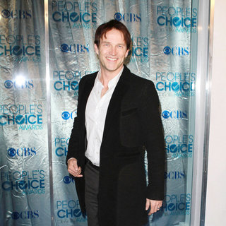 Stephen Moyer in 2011 People's Choice Awards - Arrivals