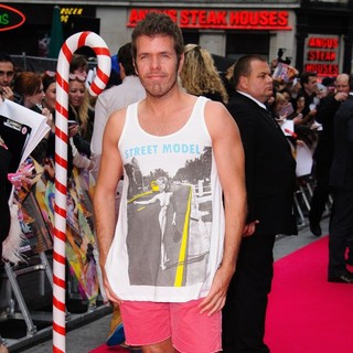 UK Premiere of Katy Perry: Part of Me - Arrivals - perez-hilton-uk-premiere-katy-perry-part-of-me-04
