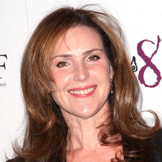 Peri Gilpin in Les Girls 8 to Benefit The National Breast Cancer Coalition Fund