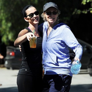 Katy Perry, Jane Lynch in Katy Perry Bumps Into Jane Lynch