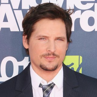 Peter Facinelli in 2011 MTV Movie Awards - Arrivals