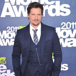 Peter Facinelli in 2011 MTV Movie Awards - Arrivals