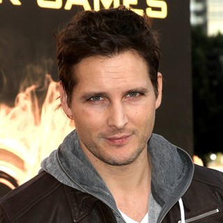 Peter Facinelli in Los Angeles Premiere of The Hunger Games - Arrivals