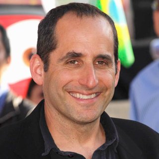 Peter Jacobson in The Los Angeles Premiere of Cars 2 - Arrivals