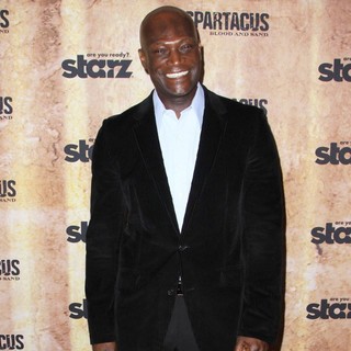 Peter Mensah in Spartacus: Blood and Sand Premiere