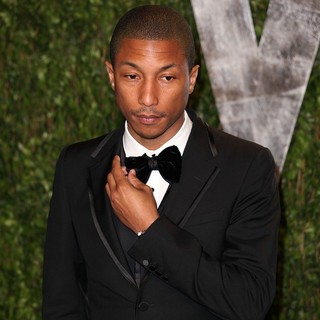 Pharrell Williams in 2012 Vanity Fair Oscar Party - Arrivals - pharrell-williams-2012-vanity-fair-oscar-party-02
