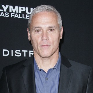 Los Angeles Premiere of Olympus Has Fallen - phil-austin-premiere-olympus-has-fallen-01