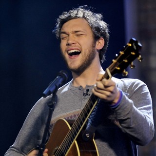 Phillip Phillips in Phillip Phillips Appears on The Marilyn Denis Show
