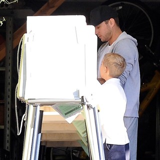 Ryan Phillippe, Deacon Phillippe in Ryan Phillippe at The Voting Booth