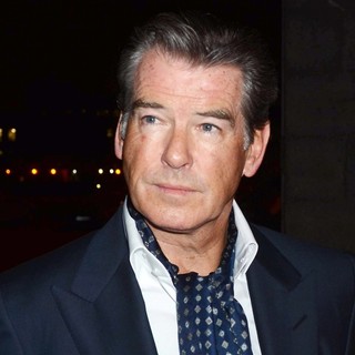 Pierce Brosnan Receives The Honorary Patronage of The Dublin University Players - pierce-brosnan-honorary-patronage-of-the-dublin-university-players-06