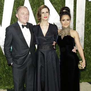 Salma Hayek in 2013 Vanity Fair Oscar Party - Arrivals - pinault-hayek-2013-vanity-fair-oscar-party-03