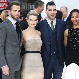 Alice Eve in U.K. Premiere of Star Trek Into Darkness - Arrivals - pine-eve-quinto-saldana-uk-premiere-star-trek-into-darkness-01