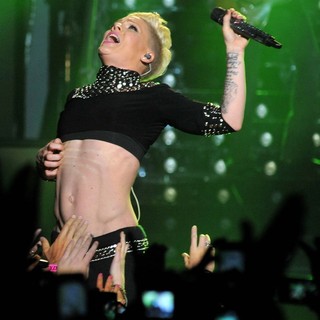 Pink Performing Live for The First Night of 2013 European Truth About Love Tour