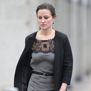 Pippa Middleton in Pippa Middleton Walking to Work in West London
