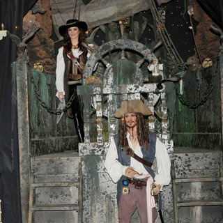Johnny Depp, Penelope Cruz in Madrid Wax Museum Unveils Their New Wax Figures of Johnny Depp and Penelope Cruz