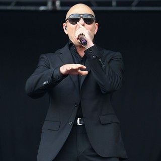Pitbull in Barclaycard Wireless Festival 2012 - Day 3