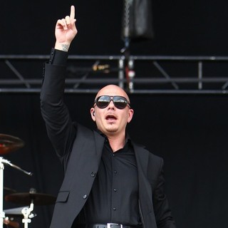 Pitbull in Barclaycard Wireless Festival 2012 - Day 3