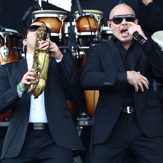 Pitbull in Barclaycard Wireless Festival 2012 - Day 3 - pitbull-barclaycard-wireless-festival-2012-day-3-07
