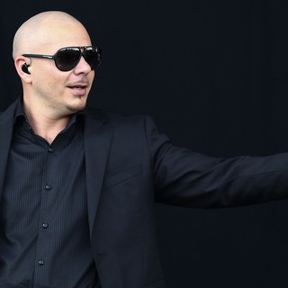 Pitbull in Barclaycard Wireless Festival 2012 - Day 3 - pitbull-barclaycard-wireless-festival-2012-day-3-08