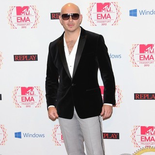 Pitbull in The MTV EMA's 2012 - Press Room