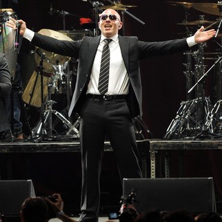 Pitbull in The Y100 Jingle Ball 2011 - pitbull-performing-live-y100-jingle-ball-2011-02