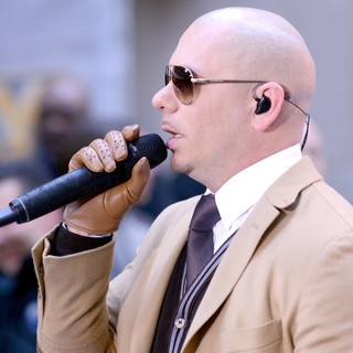 Pitbull in Pitbull Performs Live at The Today Show