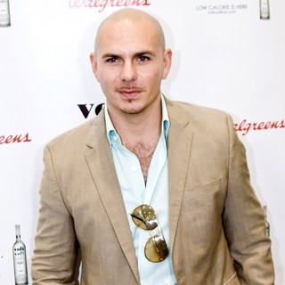 Pitbull Promotes Voli Light Vodka - pitbull-promotes-voli-light-vodka-01