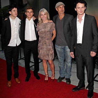 Christopher Mintz-Plasse, Dave Franco, Marti Noxon, Craig Gillespie, Anton Yelchin in Fright Night Los Angeles Screening - Red Carpet