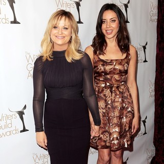 Amy Poehler, Aubrey Plaza in 2013 Writers Guild Awards - Arrivals