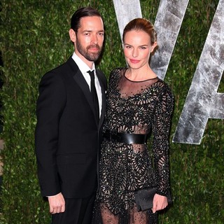 Michael Polish, Kate Bosworth in 2012 Vanity Fair Oscar Party - Arrivals