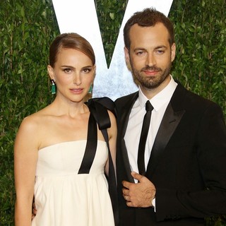 Natalie Portman, Benjamin Millepied in 2013 Vanity Fair Oscar Party - Arrivals
