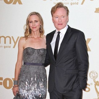 Liza Powel, Conan O'Brien in The 63rd Primetime Emmy Awards - Arrivals