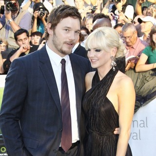 Chris Pratt, Anna Faris in 36th Annual Toronto International Film Festival - Moneyball - Premiere