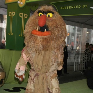 The Premiere of Walt Disney Pictures' The Muppets - Arrivals - premiere-the-muppets-03