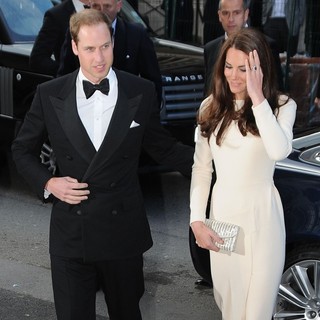 Prince William, Kate Middleton in Kate Middleton Arriving at Claridges Hotel