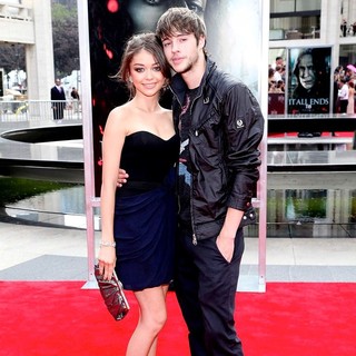 Sarah Hyland, Matt Prokop in New York Premiere of Harry Potter and the Deathly Hallows Part II - Arrivals