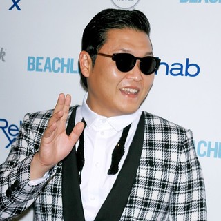 PSY in PSY Helps Close Out The Season of Rehab