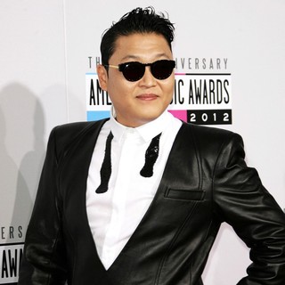PSY in The 40th Anniversary American Music Awards - Arrivals